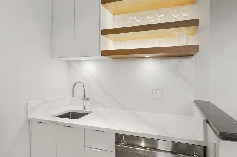 211 1961 Collingwood Street Vancouver, BC - 17