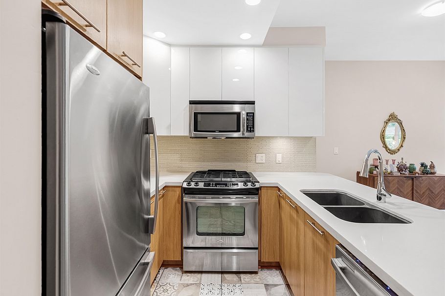 460 E 5th Avenue Vancouver, BC - 12