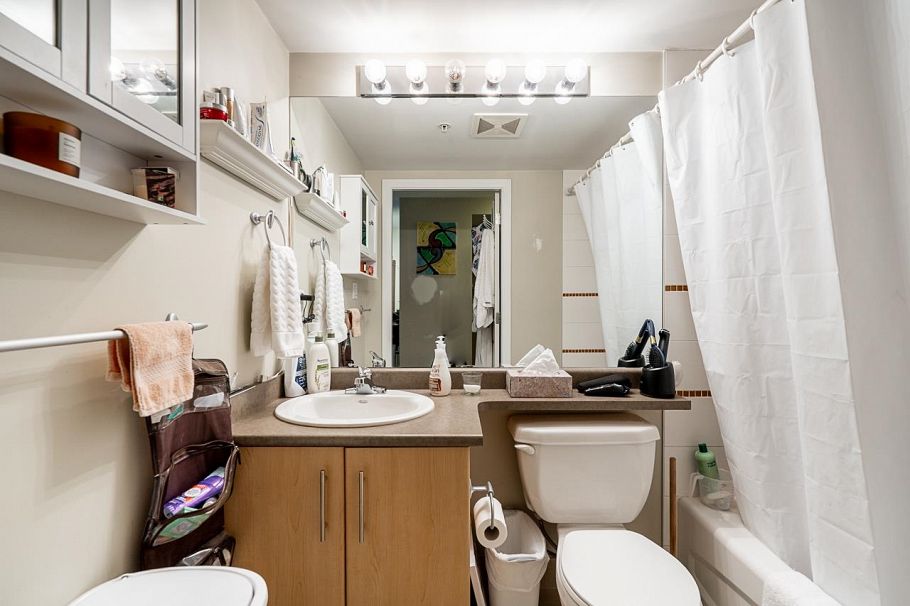 211 3660 Vanness Avenue Vancouver, BC - 18