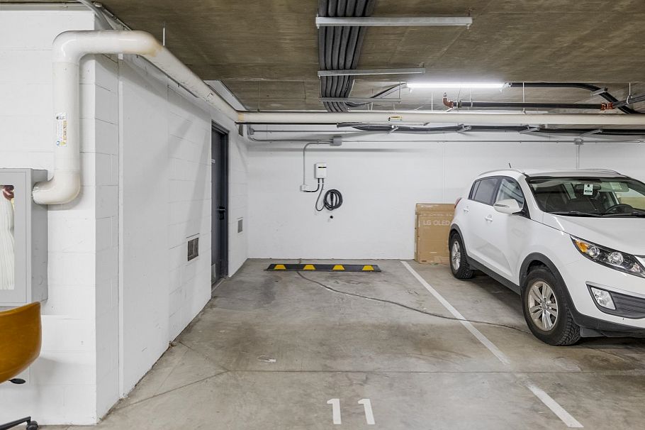 211 1961 Collingwood Street Vancouver, BC - 33