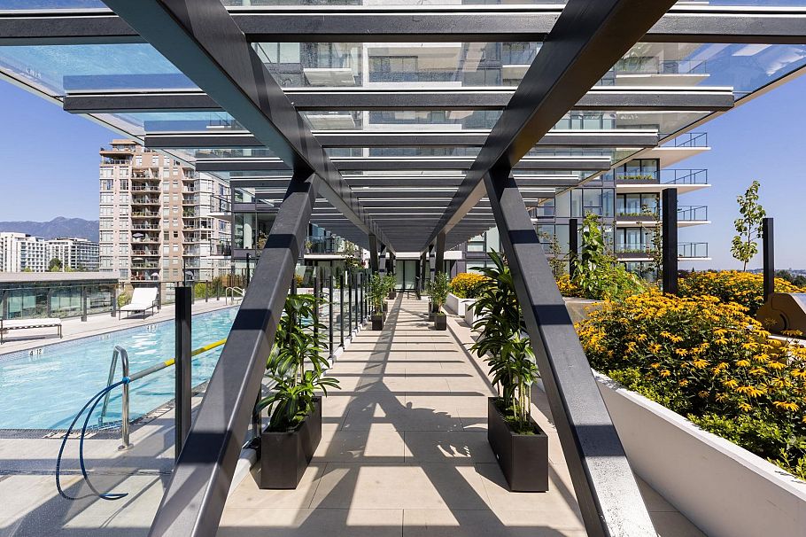 TH1 135 E 13 Street North Vancouver, BC - 25