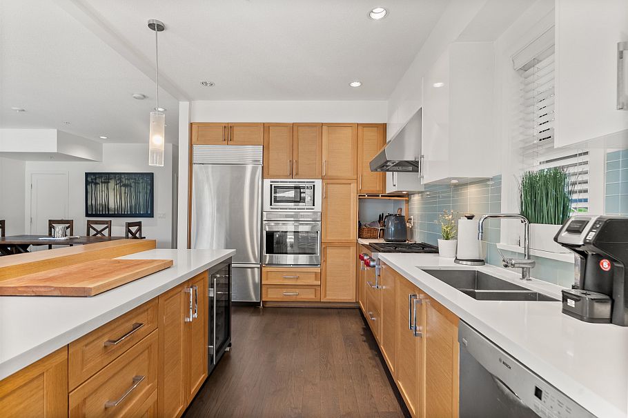 41 3639 Aldercrest Drive North Vancouver, BC - 19