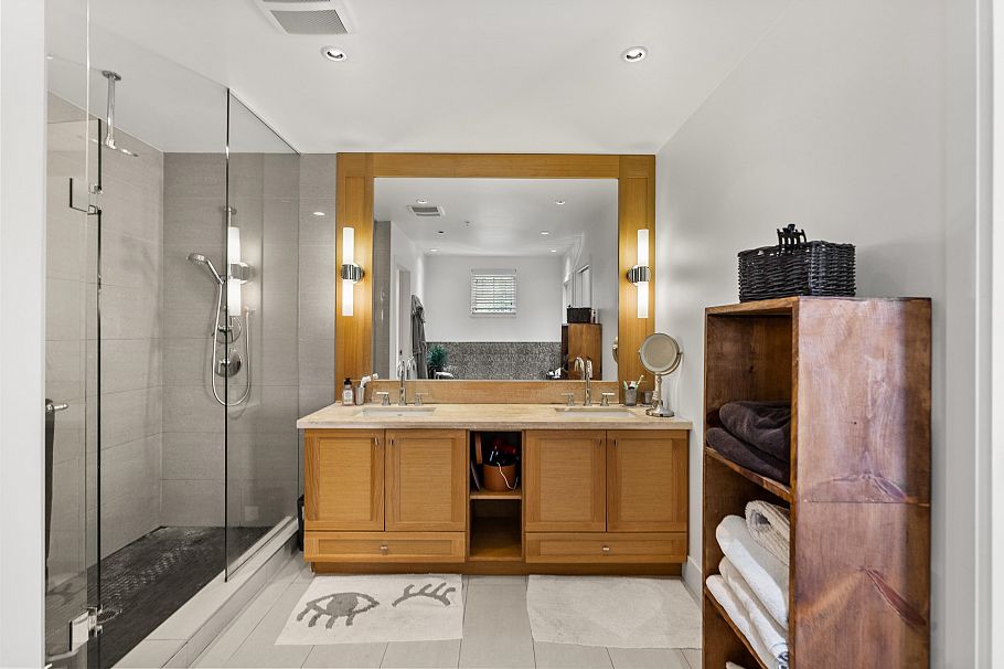 41 3639 Aldercrest Drive North Vancouver, BC - 25