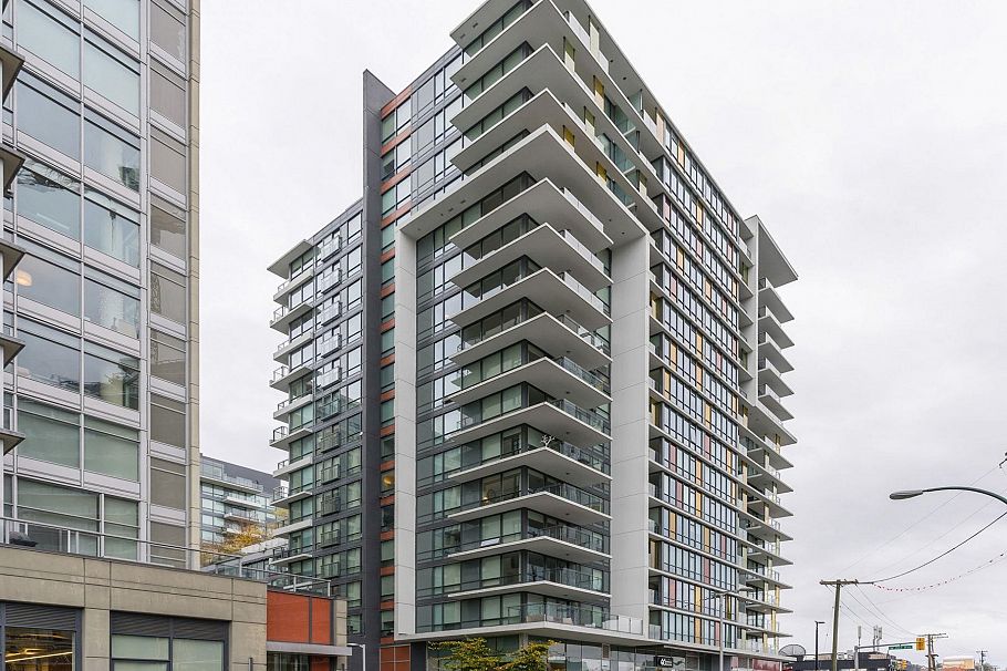607 1788 Columbia Street Vancouver, BC - 2
