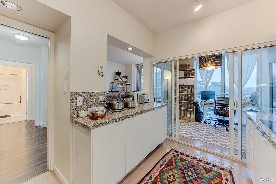 2602 1500 Hornby Street Vancouver, BC - 7