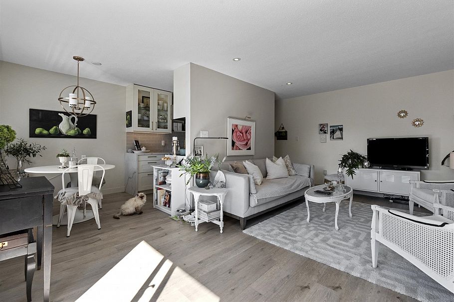 10 140 E 20th Street North Vancouver, BC - 9