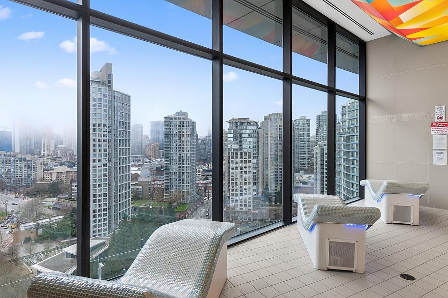 1284 87 Nelson Street Vancouver, BC - 18