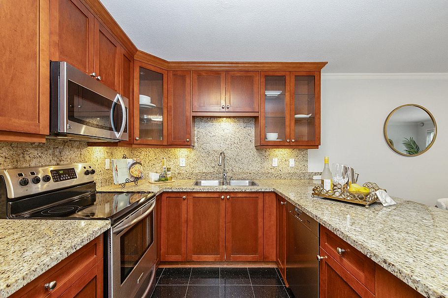 306 1023 Wolfe Avenue Vancouver, BC - 8