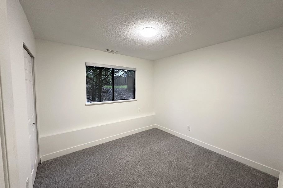 1777 Caledonia Avenue North Vancouver, BC - 17