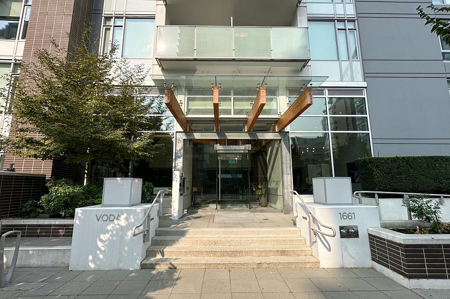 515 1661 Quebec Street Vancouver, BC - 20