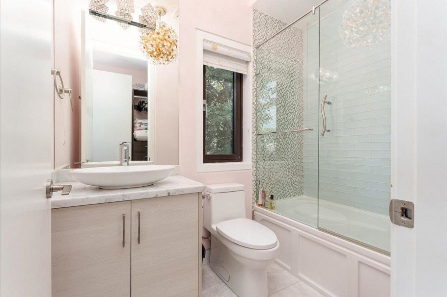 3011 W 27th Avenue Vancouver, BC - 21