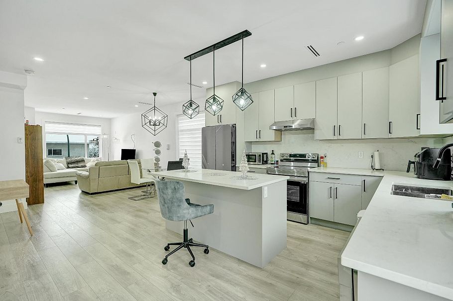 1421 E 62nd Avenue Avenue Vancouver, BC - 19