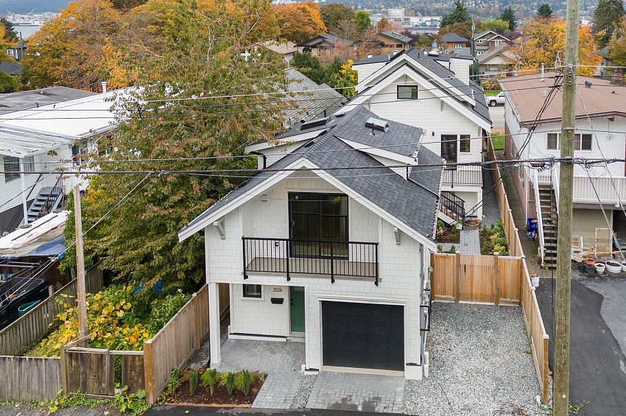 2526 Mcgill Street Vancouver, BC - 24