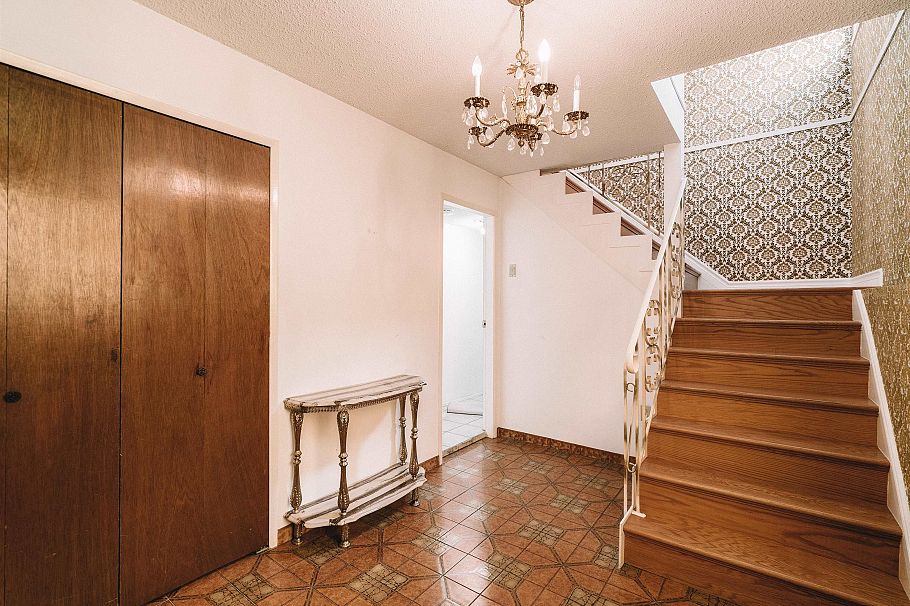 2618 W 15th Avenue Vancouver, BC - 4