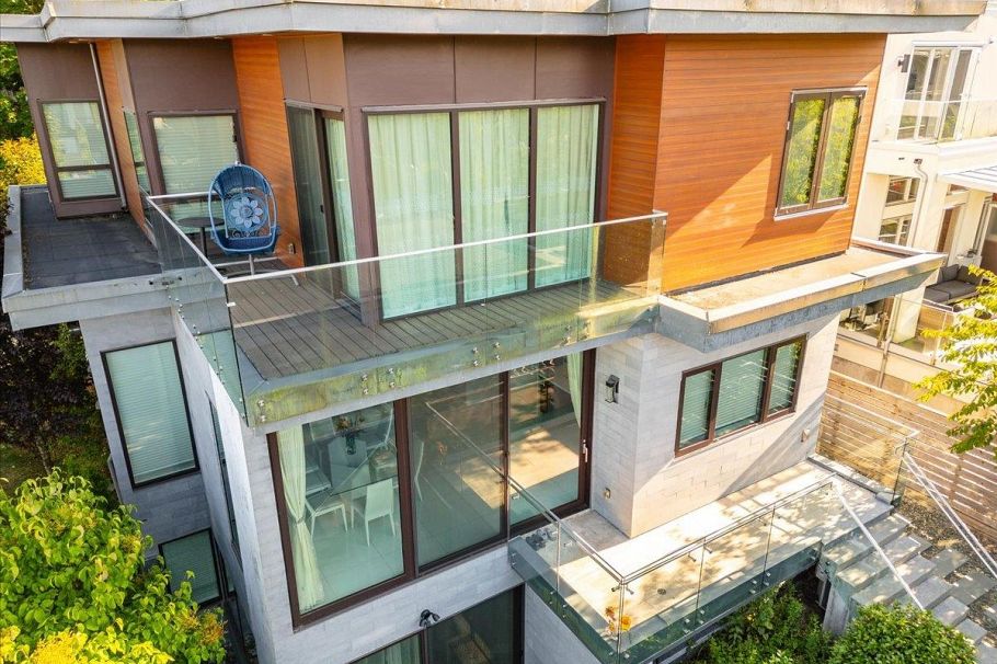 3011 W 27th Avenue Vancouver, BC - 33