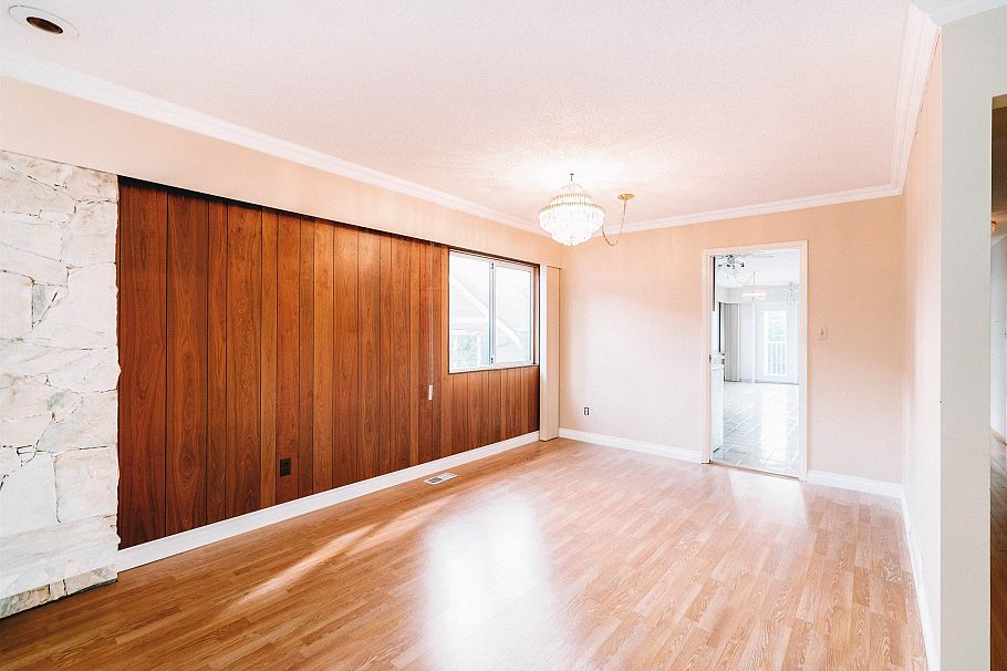 2618 W 15th Avenue Vancouver, BC - 9