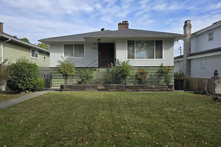 3369 Price Street Vancouver, BC - 1