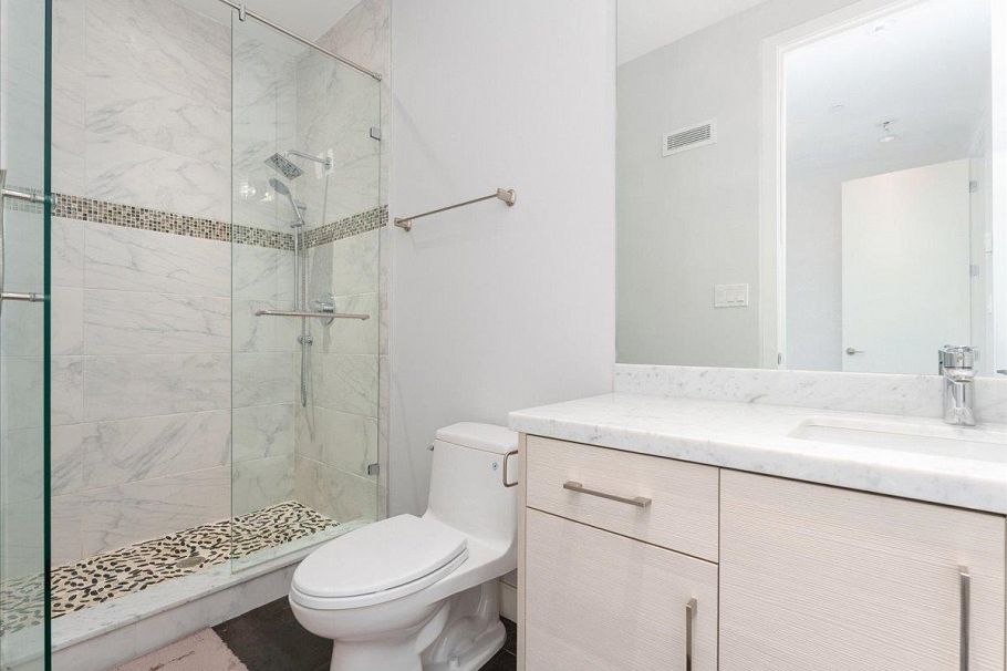 3011 W 27th Avenue Vancouver, BC - 19