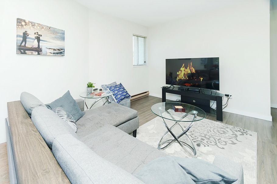 301 458 E 43rd Avenue Vancouver, BC - 5