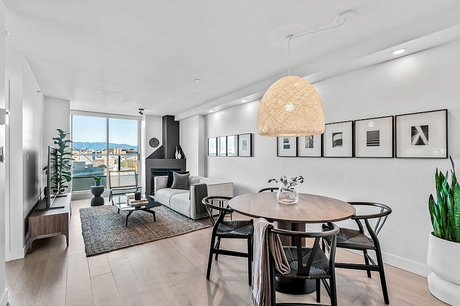 907 63 Keefer Place Vancouver, BC - 4