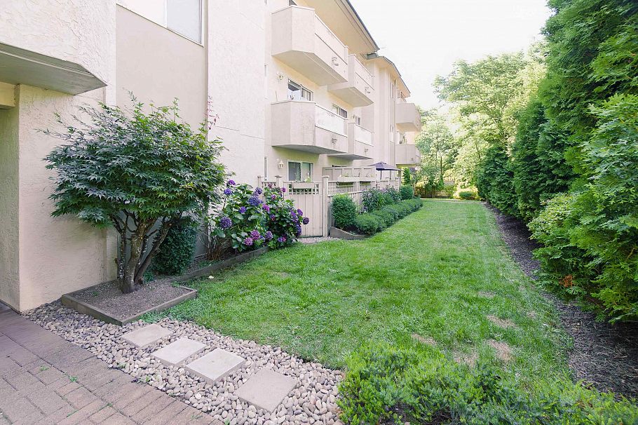 301 458 E 43rd Avenue Vancouver, BC - 4