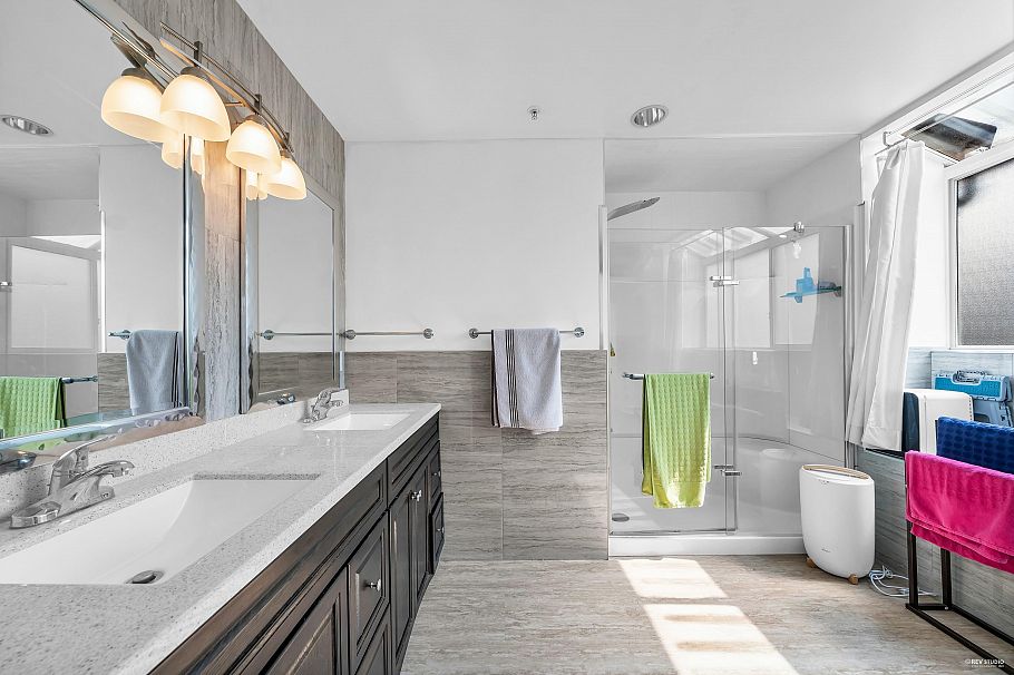 2848 W 20th Avenue Vancouver, BC - 13