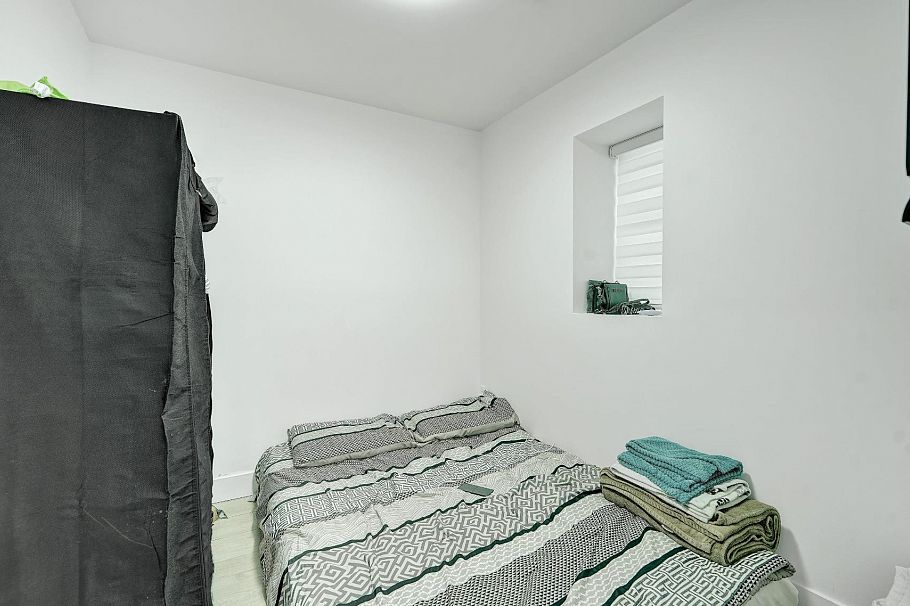 1421 E 62nd Avenue Avenue Vancouver, BC - 30