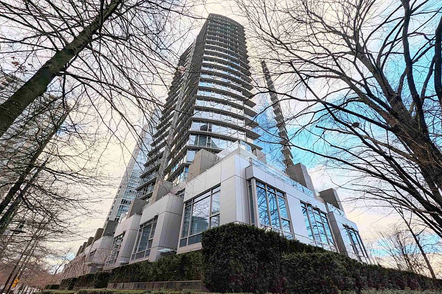 1211 W Cordova Vancouver, BC - 15