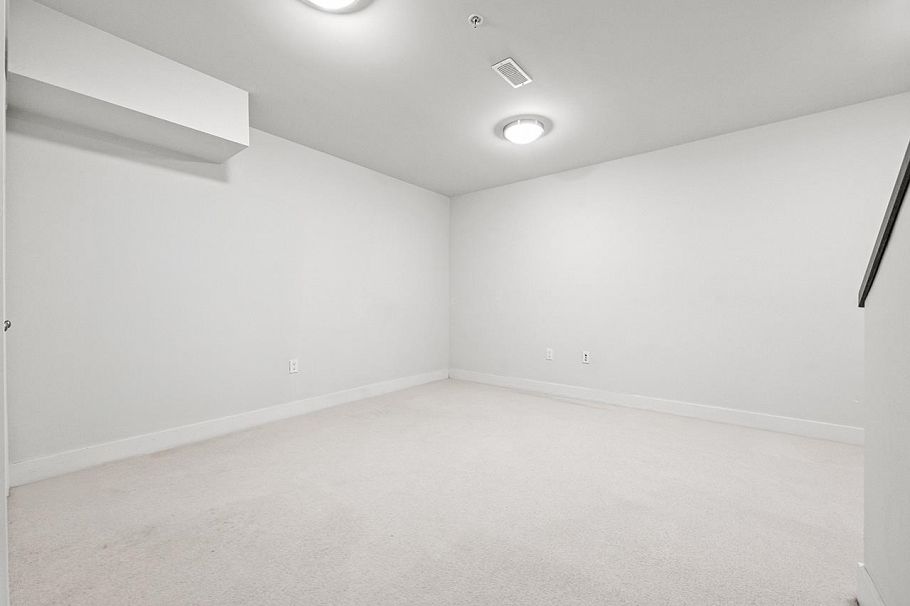 5522 Oak Street Vancouver, BC - 26