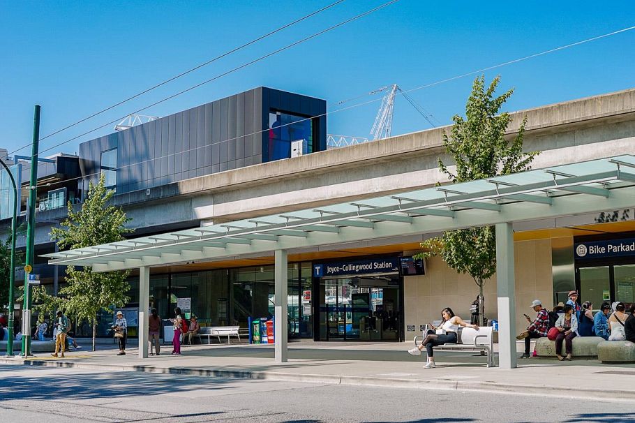 211 5625 Senlac Street Vancouver, BC - 36