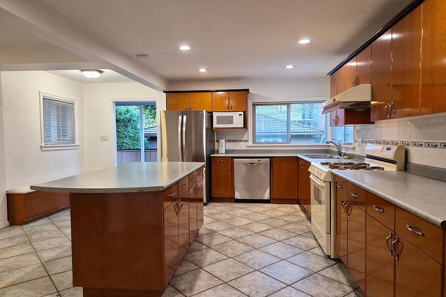 1467 W 58th Avenue Vancouver, BC - 5