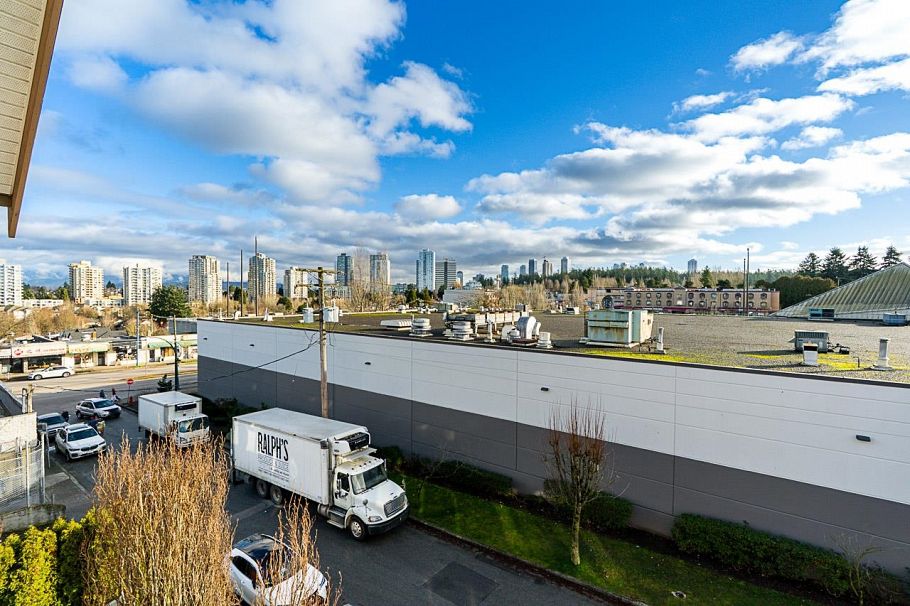 211 5625 Senlac Street Vancouver, BC - 29