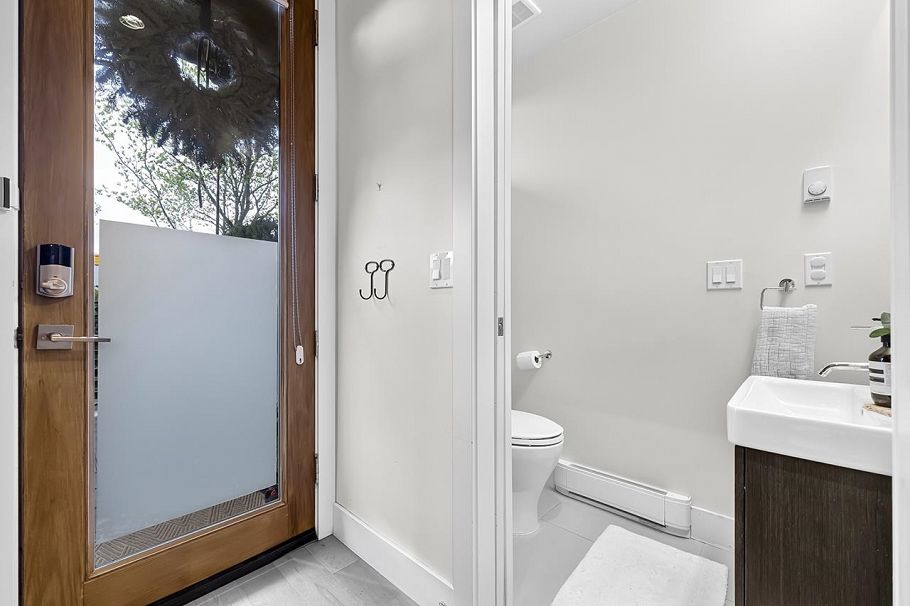 5522 Oak Street Vancouver, BC - 10