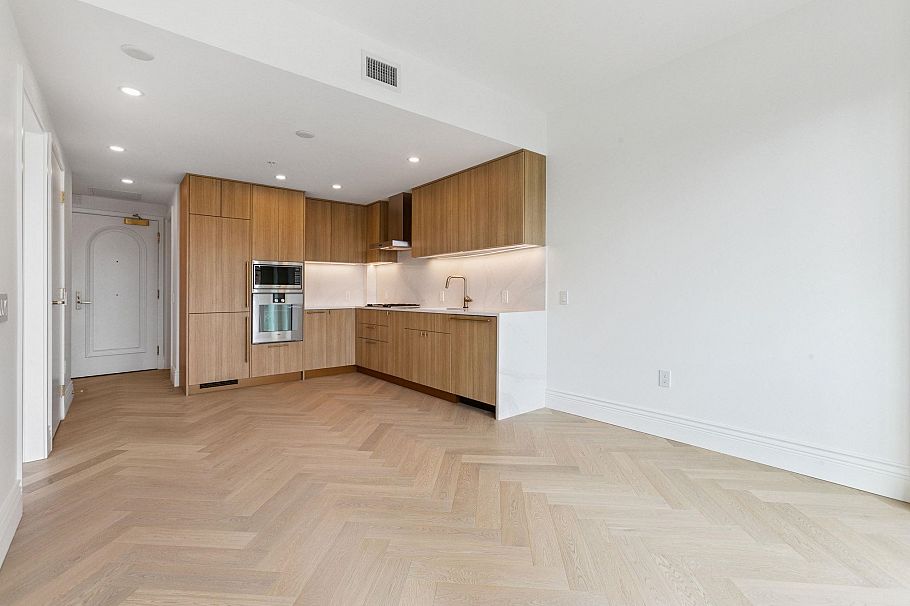 303 2096 W 47th Avenue Vancouver, BC - 8