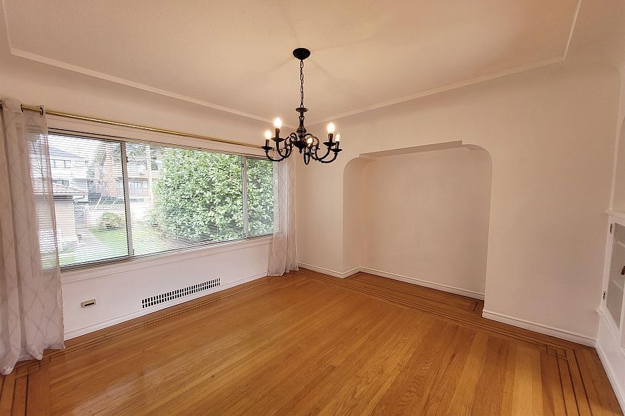 1467 W 58th Avenue Vancouver, BC - 3