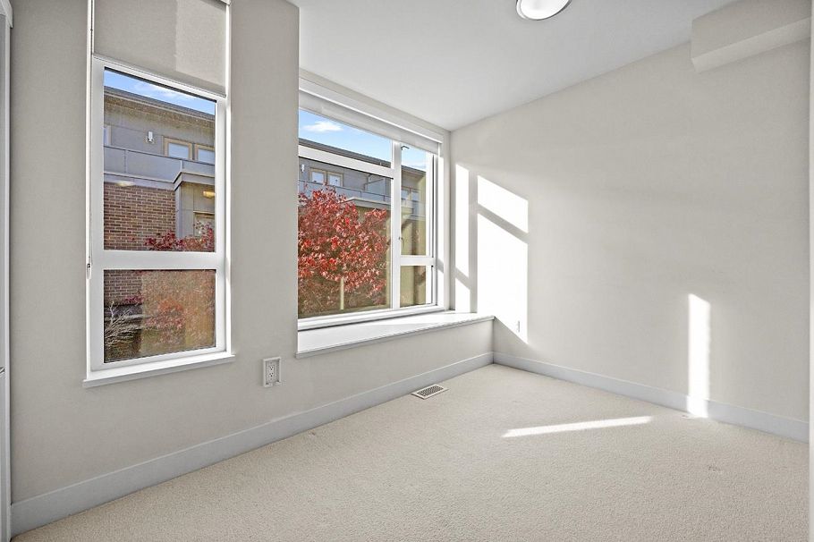 5522 Oak Street Vancouver, BC - 25