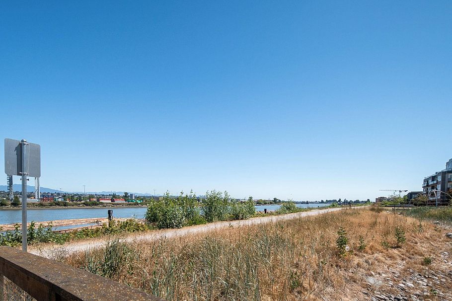 609 10177 River Drive Richmond, BC - 32