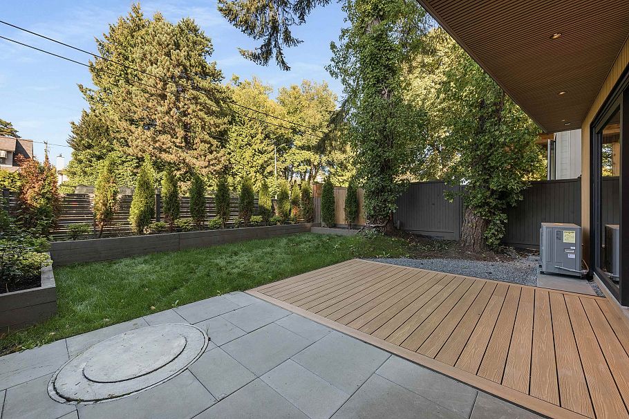 1 2626 W 41st Avenue Vancouver, BC - 20