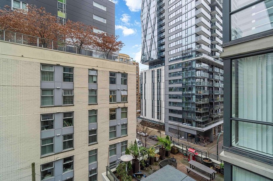 613 1082 Seymour Street Vancouver, BC - 25