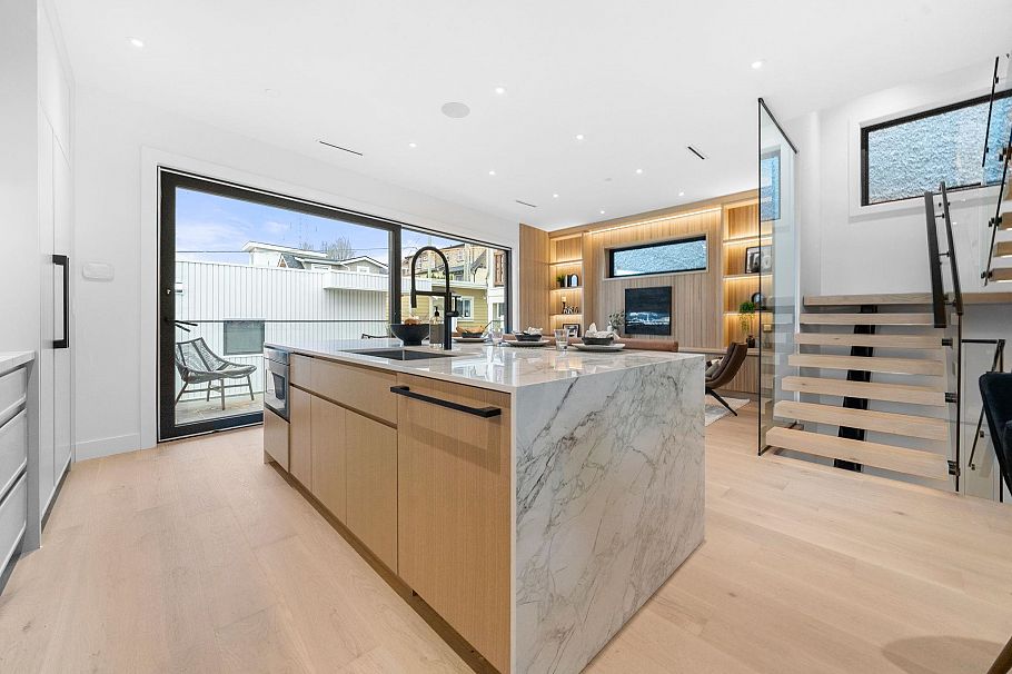 3679 Pandora Street Vancouver, BC - 34