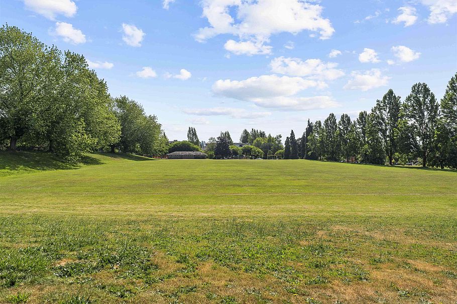 7605 Yukon Street Vancouver, BC - 28