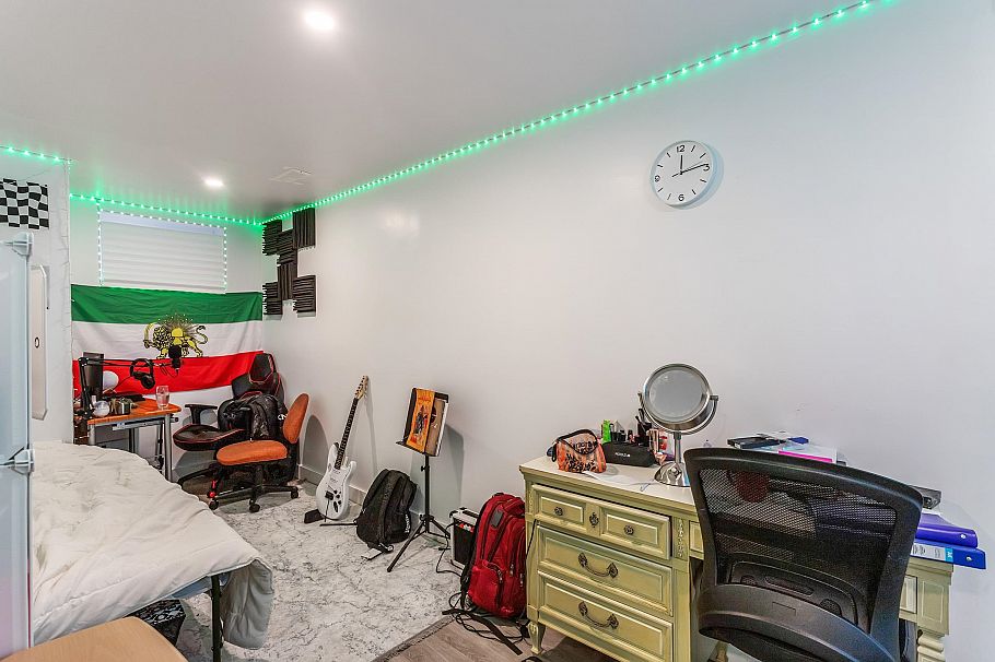 935 Beaconsfield Road North Vancouver, BC - 32