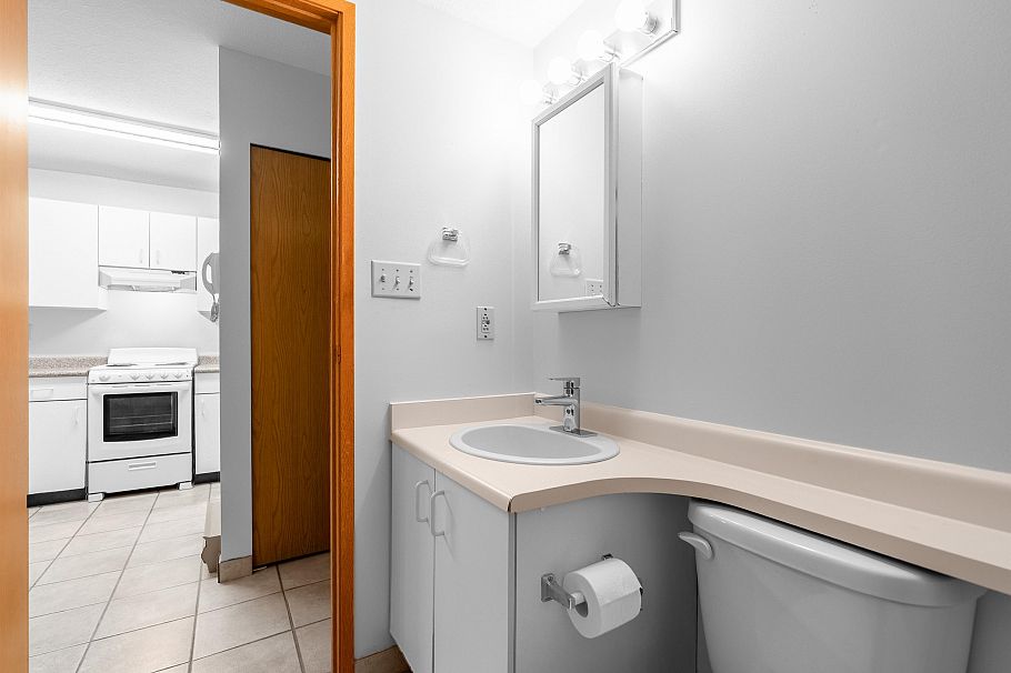 208 2255 Eton Street Vancouver, BC - 21