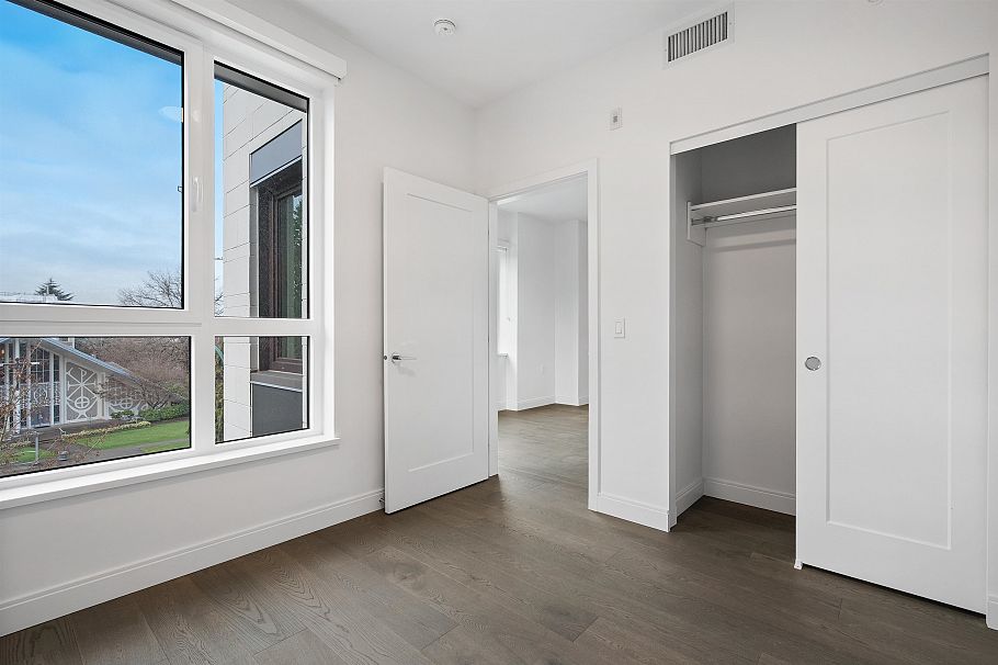 302 4908 Cambie Street Vancouver, BC - 25