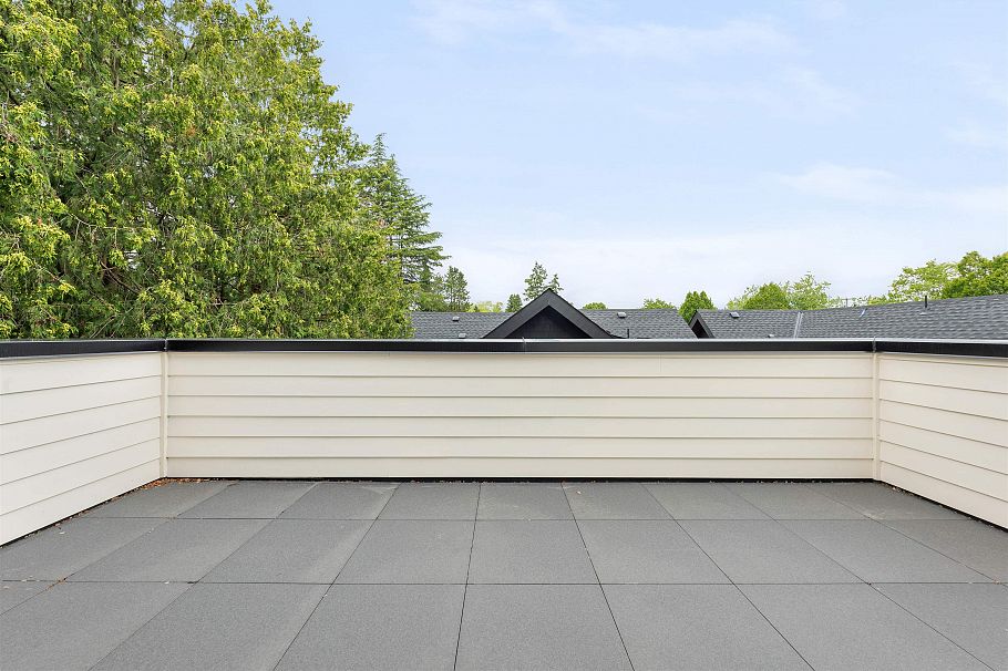 1 365 E 33rd Avenue Vancouver, BC - 35