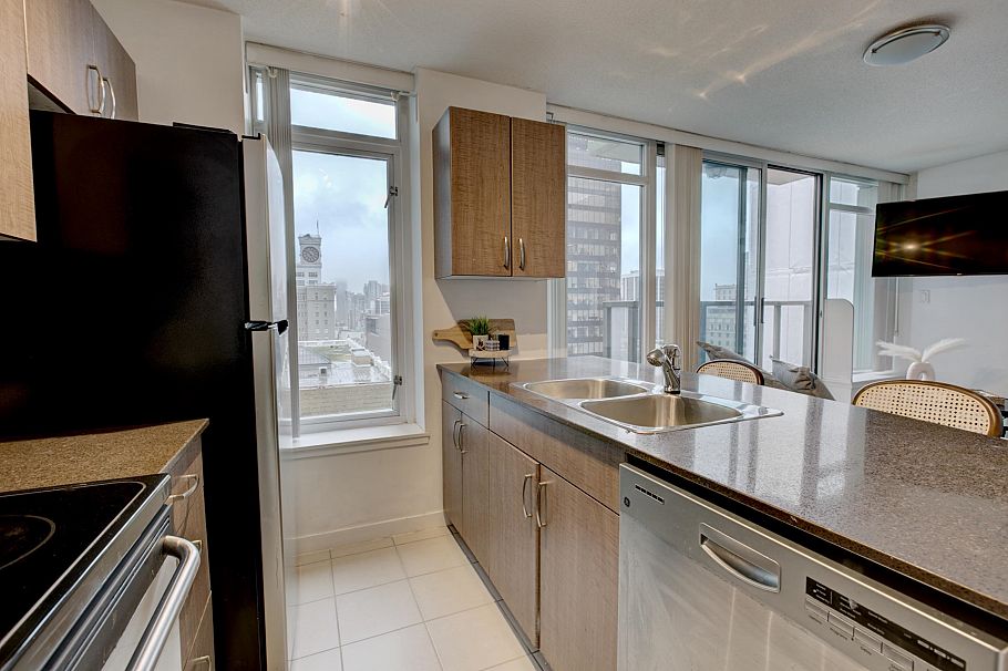 1505 610 Granville Street Vancouver, BC - 9