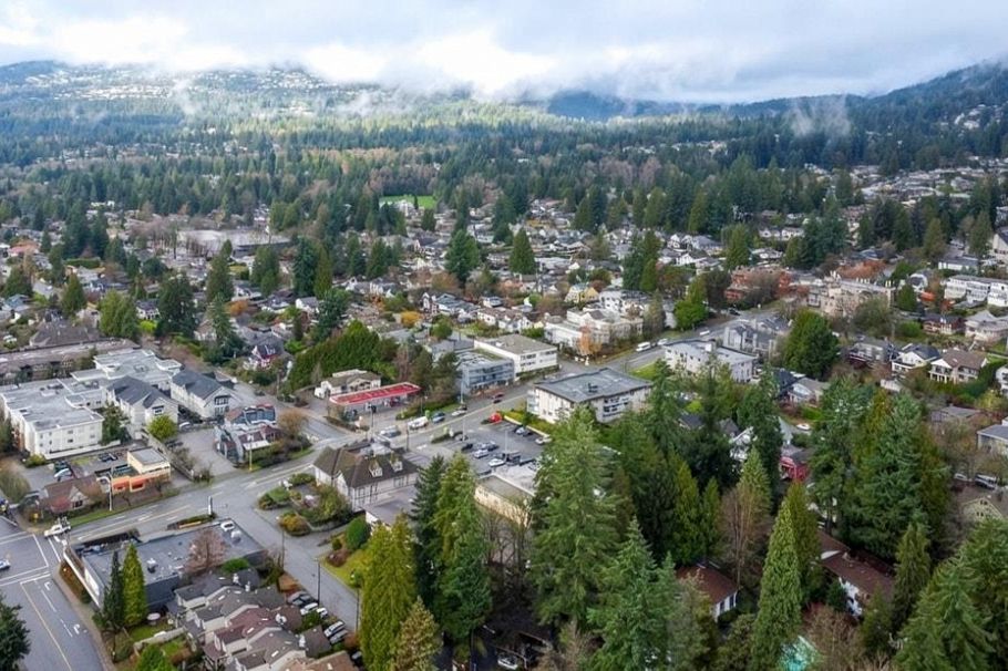 2809 St. Georges Avenue North Vancouver, BC - 7