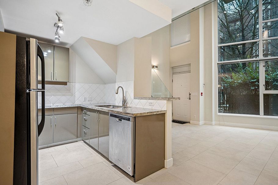 621 Jervis Street Vancouver, BC - 10