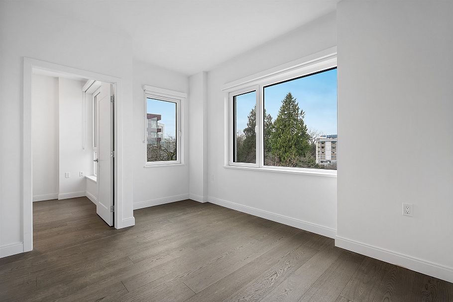 302 4908 Cambie Street Vancouver, BC - 5