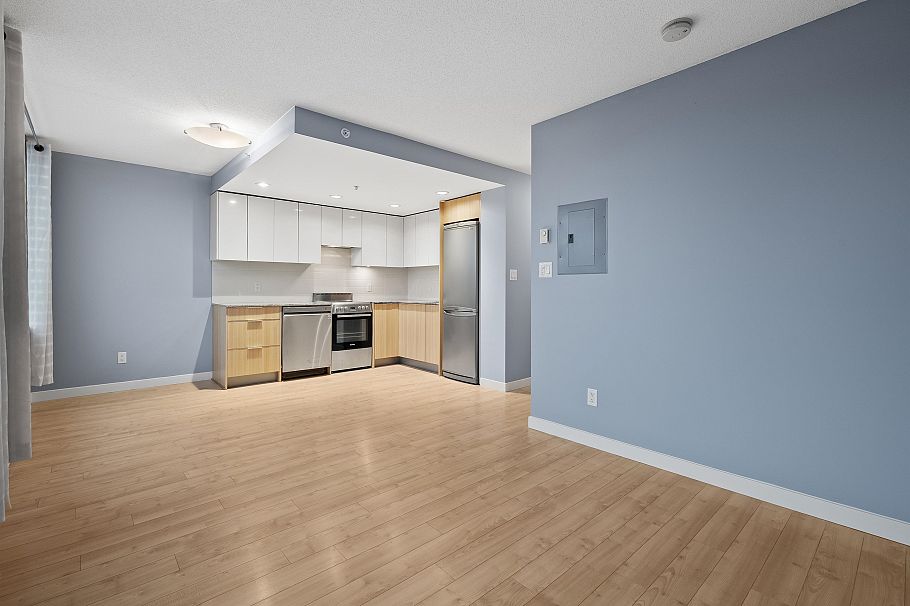 512 445 W 2nd Avenue Vancouver, BC - 2